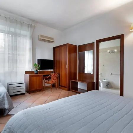 Comfort Rooms Villa Gaia Tor Vergata-3